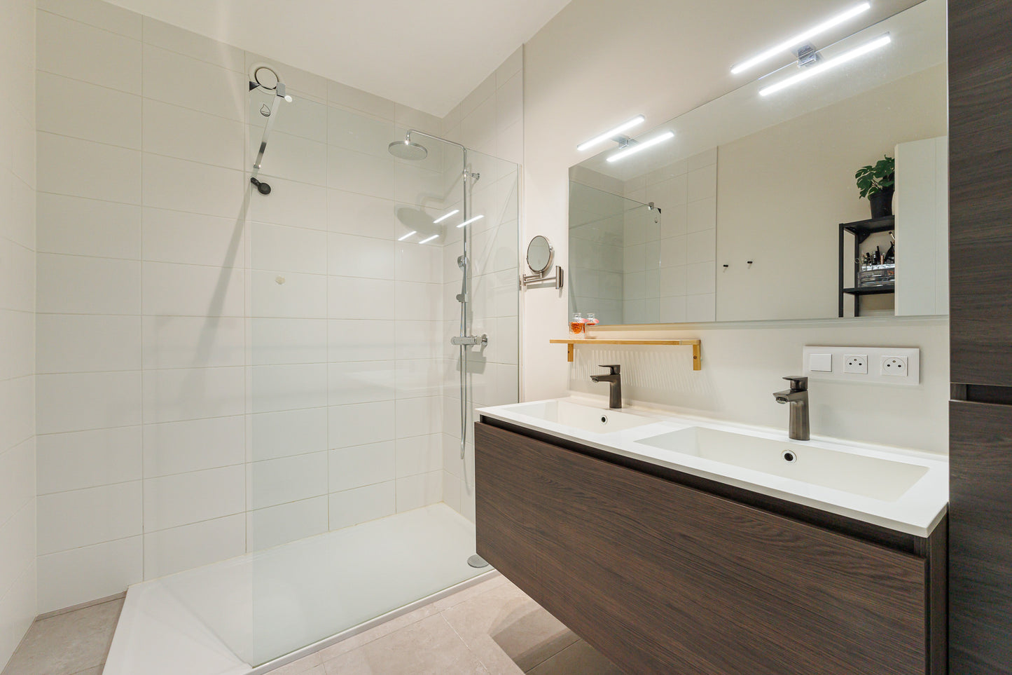 * IN OPTIE * Pastoor Huyghestraat 8/0201, 2845 Niel